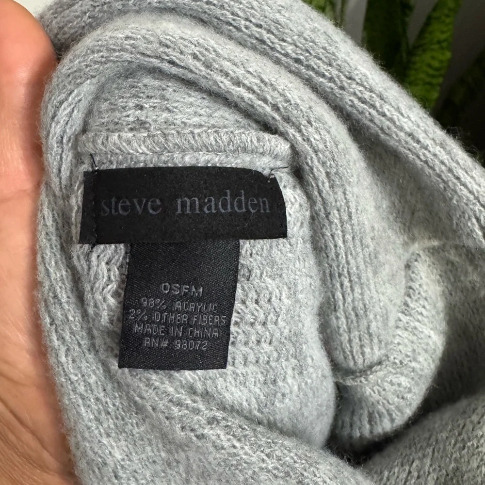Steve Madden Soft Gray Knit Poncho - Picture 6 of 8